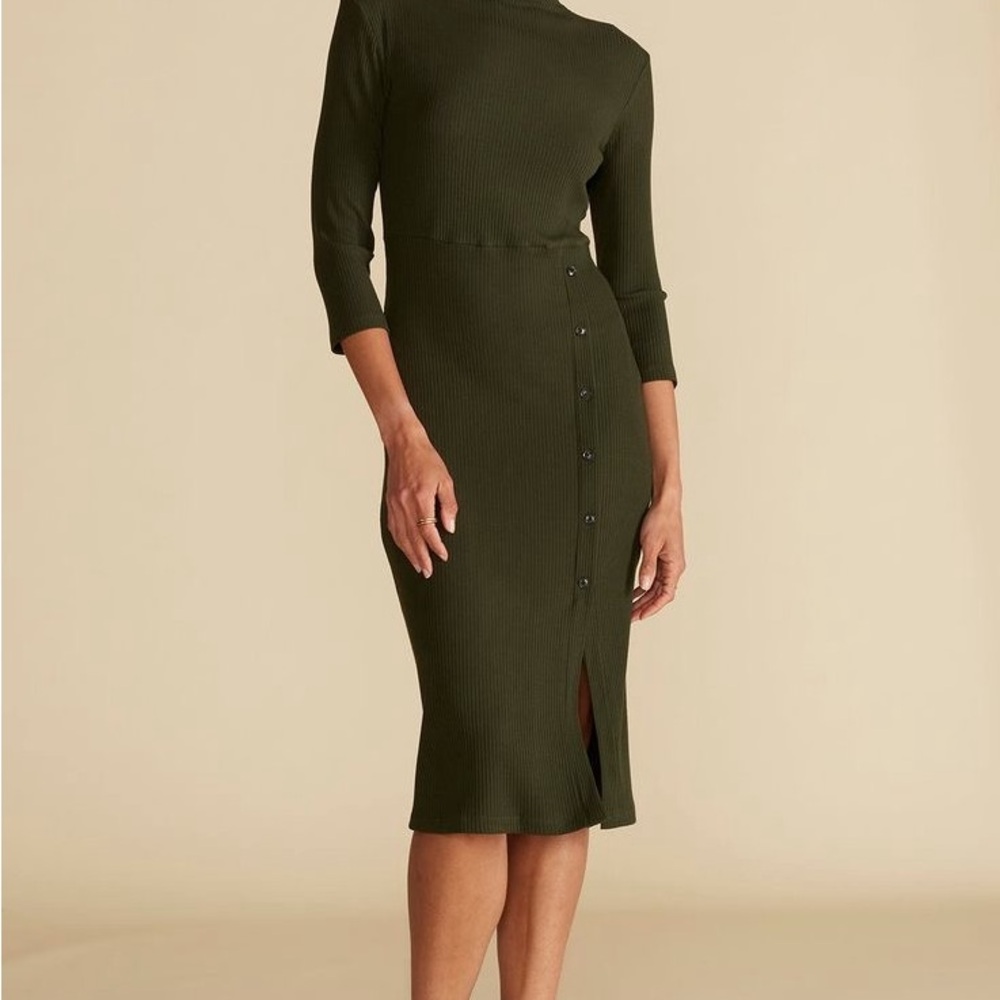 Elegant Olive Green Ribbed Dress